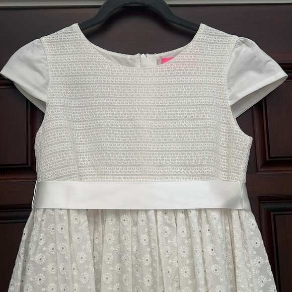 Hollie Hastie Clara Smocked Floral Embroidered Cotton Girls Dress. Sizes 9-10 - Picture 2 of 7